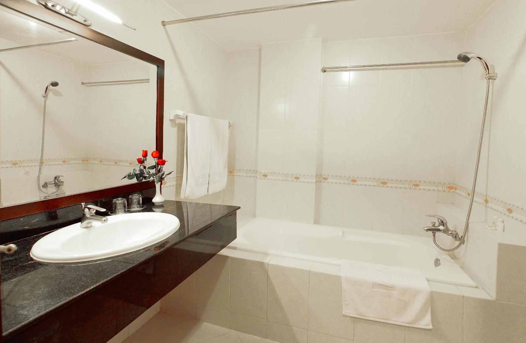Angella Hotel Нячанг Экстерьер фото